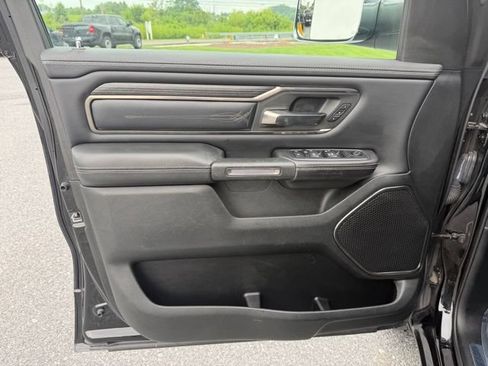 Used 2019 RAM 1500 Limited w/ Advanced Safety Group AWD/4WD image 11