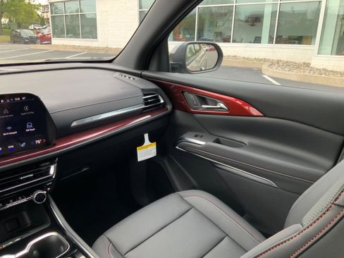 New 2026 Chevrolet Traverse Z71 AWD/4WD image 16