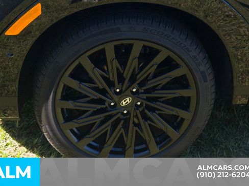 Used 2025 Hyundai Santa Fe Calligraphy image 15