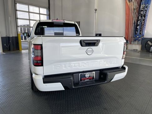 New 2025 Nissan Frontier SV image 6