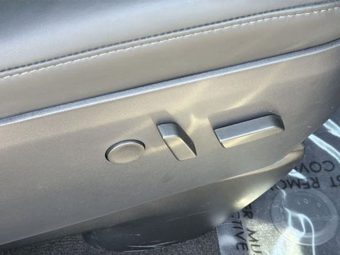 Used 2020 Tesla Model X Long Range image 34