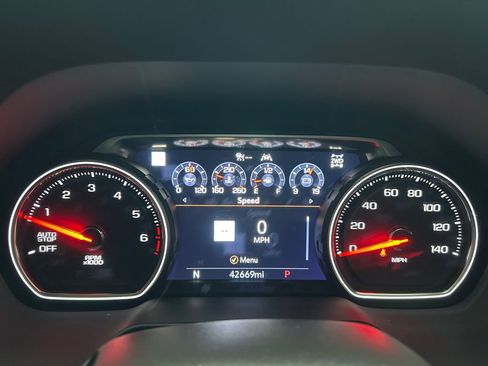 Used 2021 Chevrolet Tahoe Premier image 16