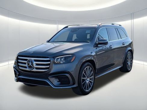 Used 2025 Mercedes-Benz GLS 450 4MATIC image 1