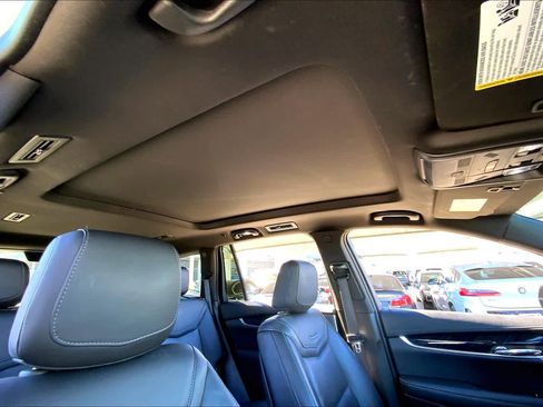 Used 2023 Cadillac XT6 Premium Luxury w/ Technology Package image 13