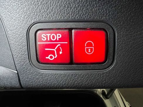 Used 2023 Mercedes-Benz GLA 250 4MATIC image 18