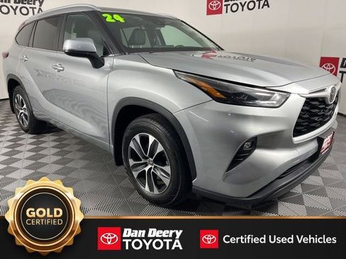 Certified 2024 Toyota Highlander XLE image 1