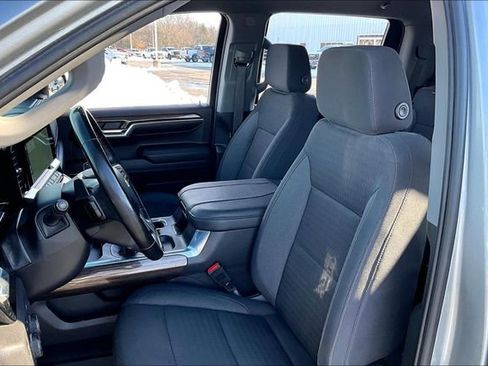 Used 2024 Chevrolet Silverado 1500 LT Trail Boss w/ Convenience Package II image 22