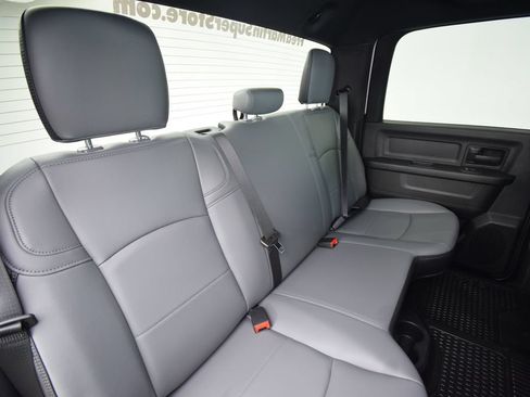 New 2026 RAM 3500 Tradesman AWD/4WD image 17