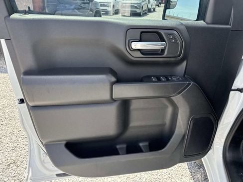 New 2026 Chevrolet Silverado 1500 Custom w/ LPO, Dark Essentials Package RWD image 18