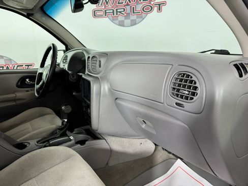 Used 2007 Chevrolet TrailBlazer LT image 12