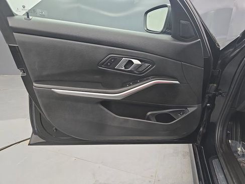 Used 2025 BMW 330i Sedan RWD image 25