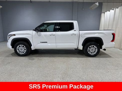 Certified 2022 Toyota Tundra SR5 w/ SR5 Premium Package AWD/4WD image 3
