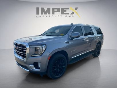 Used 2022 GMC Yukon XL SLT w/ SLT Premium Package