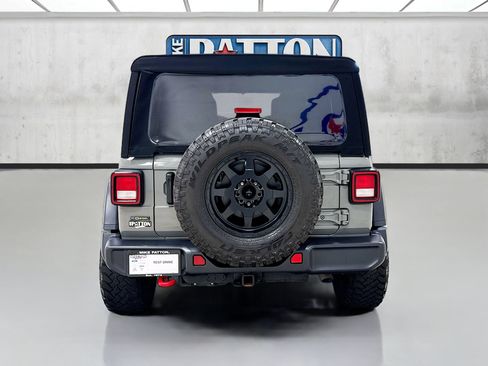 Used 2023 Jeep Wrangler Unlimited Rubicon w/ Cold Weather Group AWD/4WD image 6