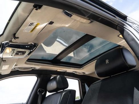 Used 2013 Rolls-Royce Ghost RWD image 23