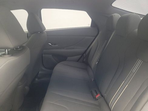 Used 2023 Hyundai Elantra SEL w/ Convenience Package FWD image 18