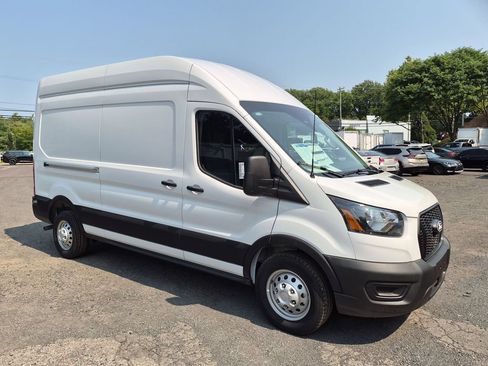 New 2026 Ford Transit 250 148 High Roof w/ Load Area Protection Package RWD image 4