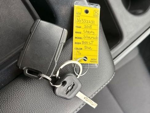 Used 2018 Chevrolet Silverado 1500 LT w/ LT Eassist Package image 32