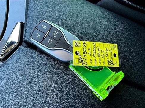 Used 2022 Maserati Ghibli GT image 14