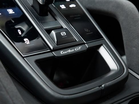 Certified 2022 Porsche Cayenne Turbo GT AWD/4WD image 28