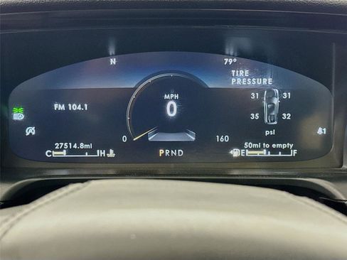 Used 2023 Lincoln Aviator Reserve AWD/4WD image 4