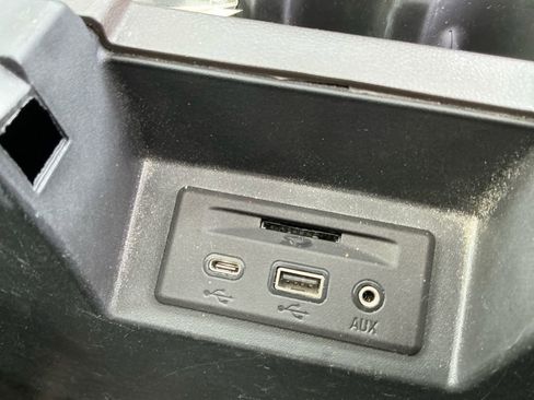 Used 2021 Chevrolet Silverado 1500 LT Trail Boss w/ Convenience Package II image 23