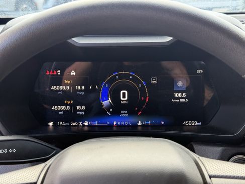 Used 2024 Chevrolet Colorado Trail Boss AWD/4WD image 19