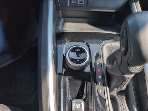 Used 2026 Chevrolet Colorado Trail Boss AWD/4WD image 24