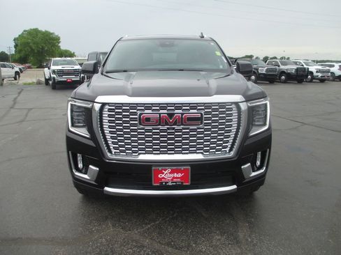 Used 2023 GMC Yukon XL Denali w/ Max Trailering Package AWD/4WD image 13