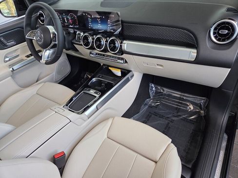 New 2026 Mercedes-Benz GLB 250 image 18