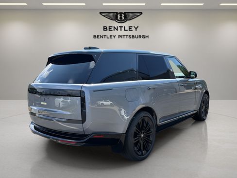 Used 2025 Land Rover Range Rover Long Wheelbase SE AWD/4WD image 5