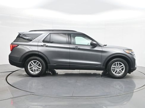 New 2026 Ford Explorer Active image 6