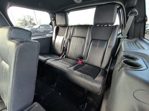 Used 2017 Ford Expedition Limited w/ Equipment Group 301A AWD/4WD image 10