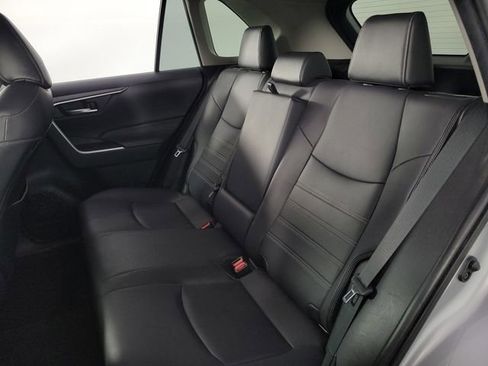 Used 2019 Toyota RAV4 XLE Premium w/ Cold Weather Package FWD image 17