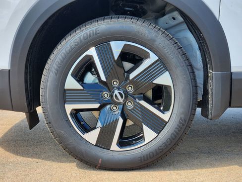 New 2026 Nissan Kicks SV w/ SV Premium Package image 11