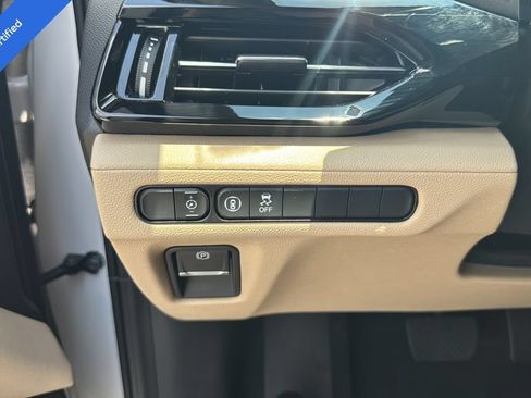 Used 2025 Acura MDX FWD image 32