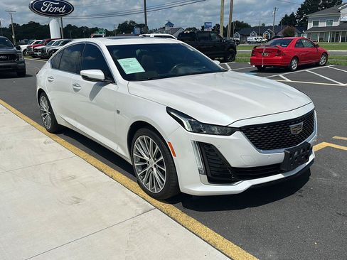 Used 2024 Cadillac CT5 Premium Luxury RWD image 3