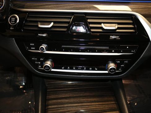 Used 2018 BMW 530i image 43