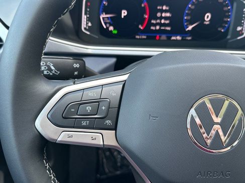 New 2025 Volkswagen Taos SEL image 39