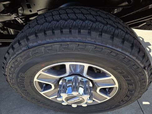 New 2026 Ford F250 Lariat w/ FX4 Off-Road Package image 10