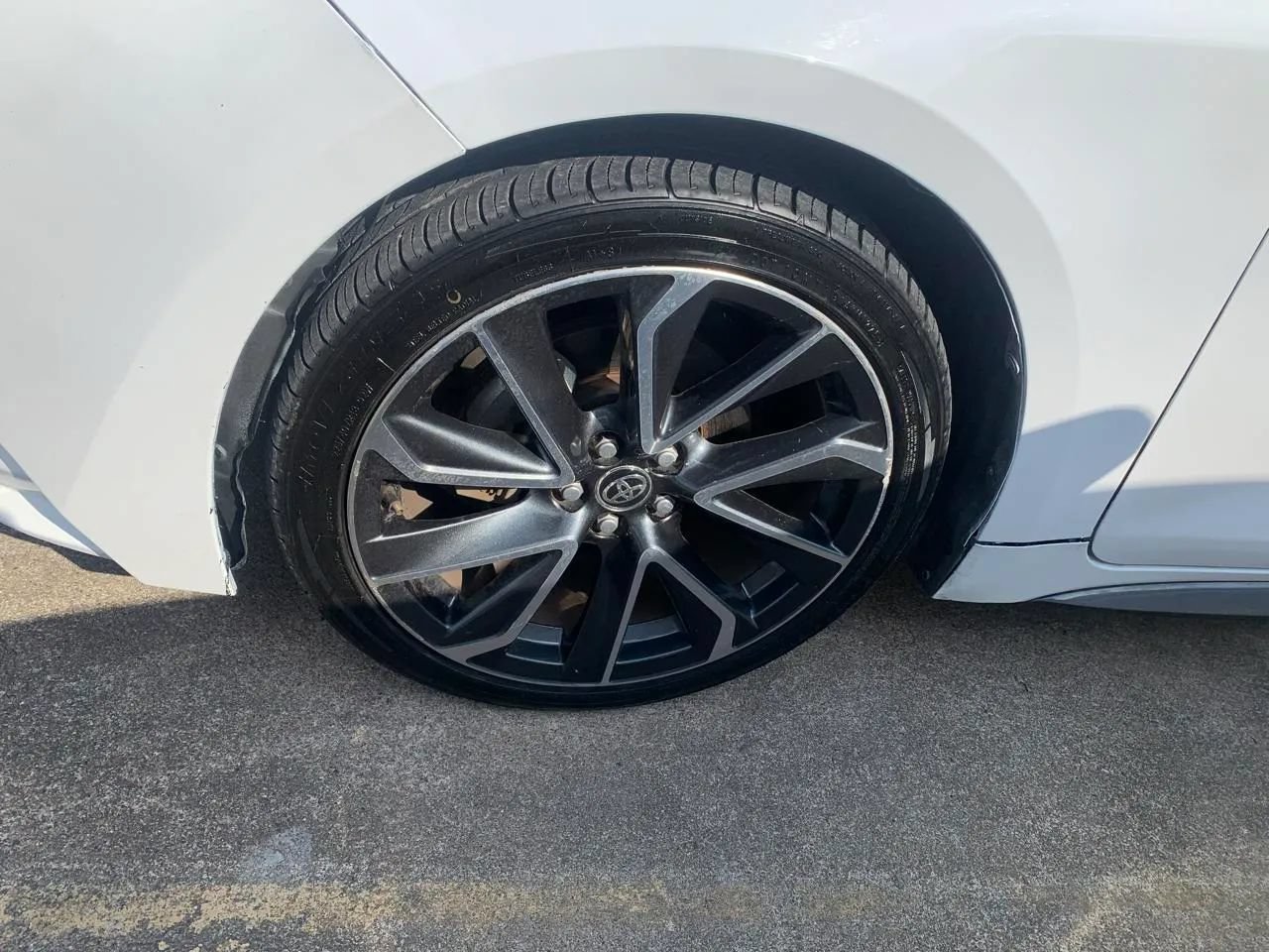 Used 2021 Toyota Corolla SE FWD image 23