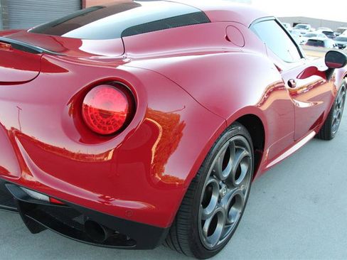 Used 2015 Alfa Romeo 4C Launch Edition w/ Convenience Group RWD image 46