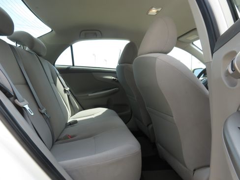 Used 2010 Toyota Corolla FWD image 27