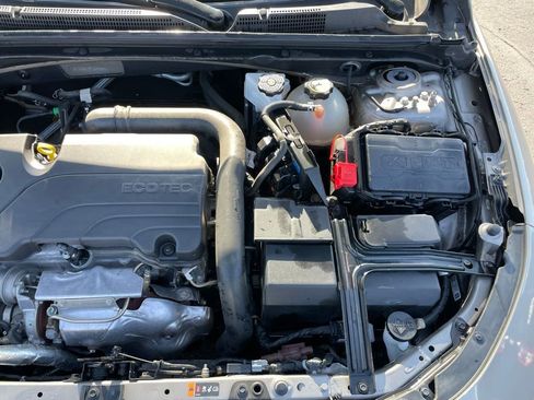 Used 2023 Chevrolet Malibu LT FWD image 39