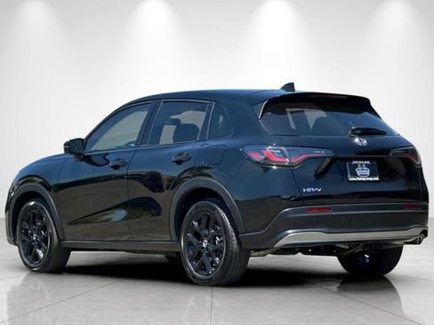 Used 2023 Honda HR-V Sport image 6