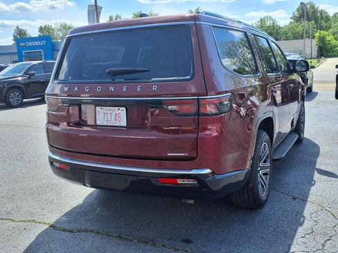 Used 2024 Jeep Wagoneer Series II AWD/4WD image 32