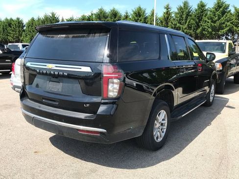 Used 2024 Chevrolet Suburban LT AWD/4WD image 2