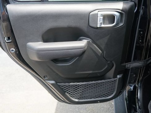 Used 2024 Jeep Gladiator Sport AWD/4WD image 28