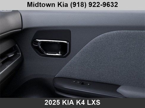 New 2025 Kia K4 LXS image 25