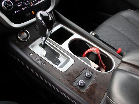 Used 2019 Nissan Murano Platinum image 25